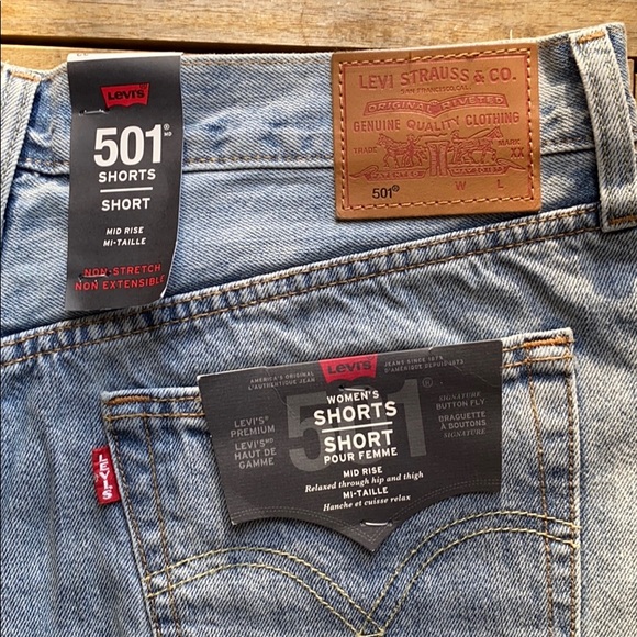 Levi’s - Picture 4 of 5